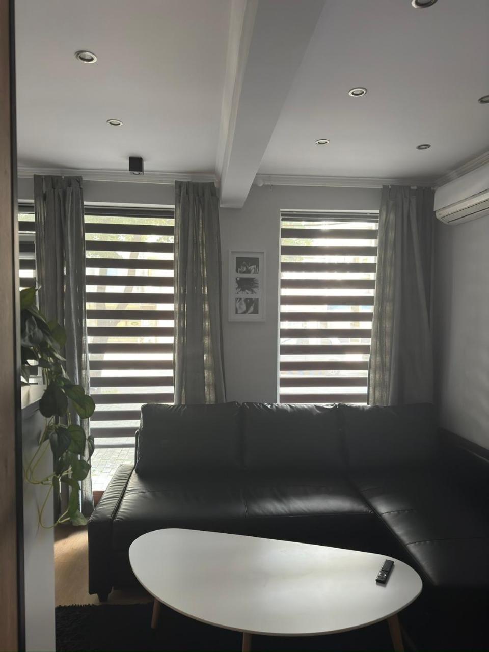 Casa Raffaelo Apartment Burgas ภายนอก รูปภาพ